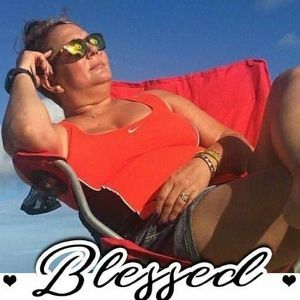 Meet your Posher, Sandi